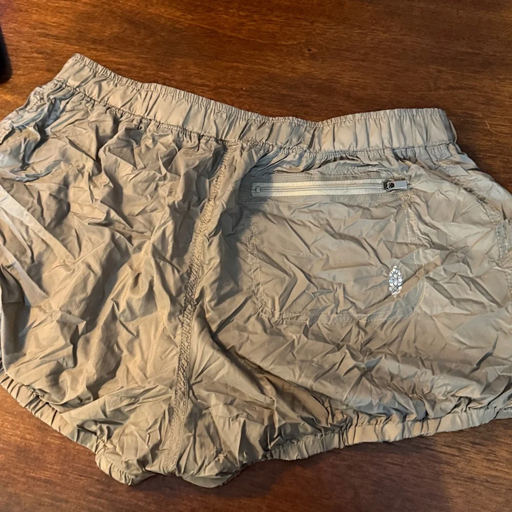 NWT Free People Movement Sunshine Bubble Hem Shorts in Desert Taupe